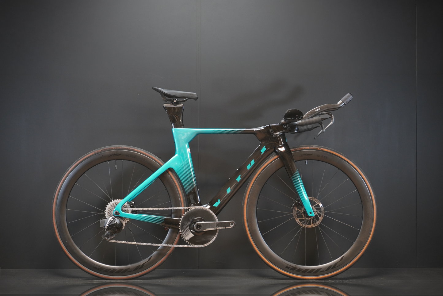 Vitus Auro Carbon SRAM Red AXS Carbon Disc TT Bike - 2023 - Small