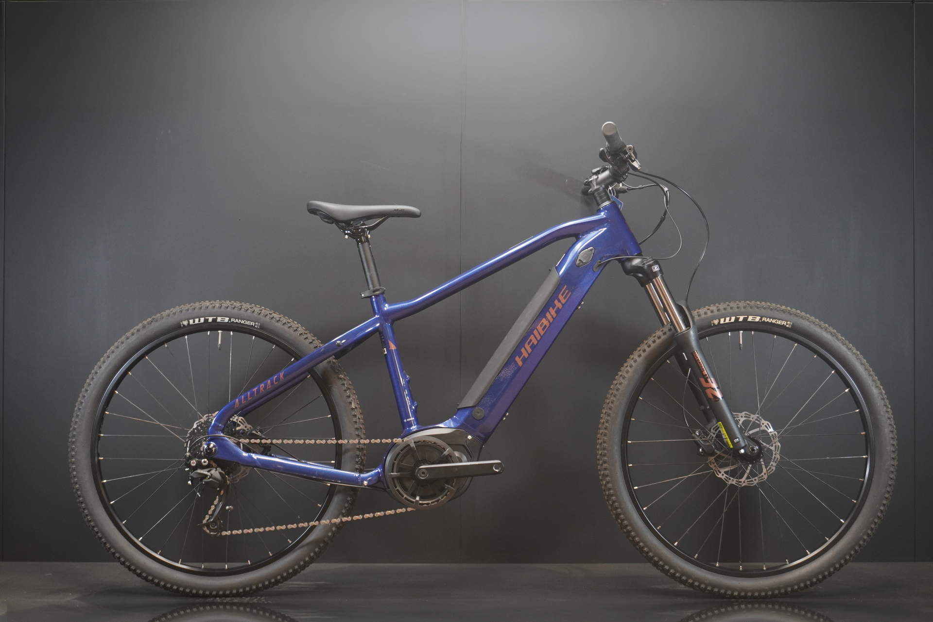 Haibike AllTrack 4 Electric Hybrid Bike - Medium - 0.5 Miles