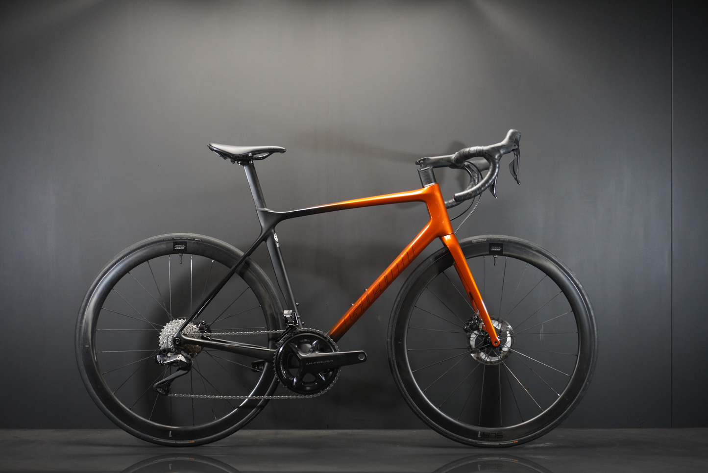 Giant TCR Advanced Pro 0 Di2 Carbon Disc Road Bike 2022 - M/L