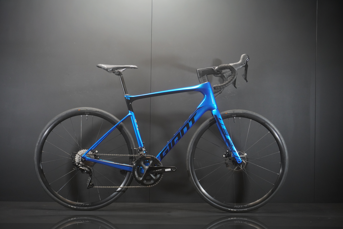 Giant Defy Advanced Pro 3 105 Carbon Disc Road Bike 2020 - M/L