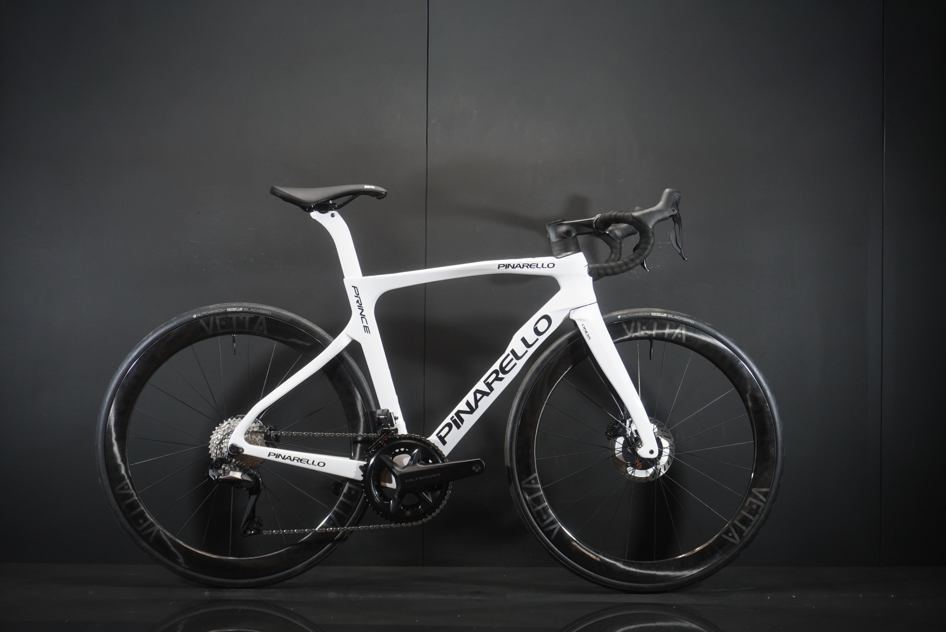 NEW Pinarello Prince TiCR Ultegra Di2 Carbon Disc Road Bike 2023 - 515mm - Full Warranty