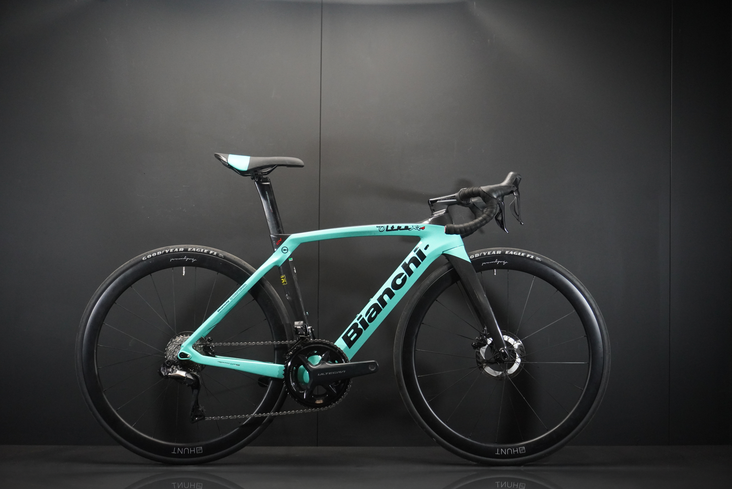 Bianchi Oltre CV XR4 Di2 Carbon Disc Road Bike 2021 - 50cm