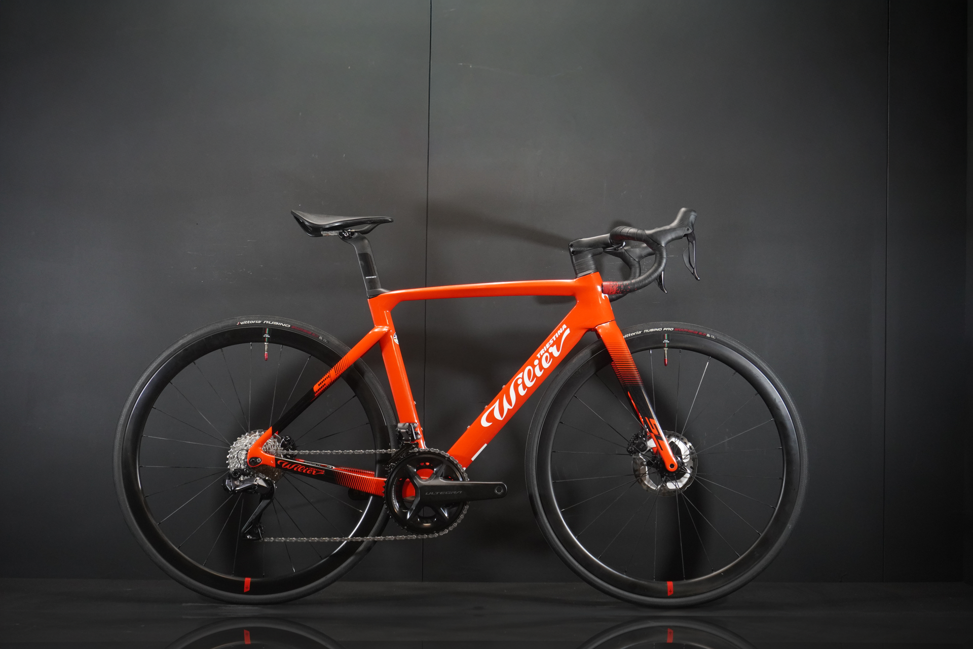 Wilier Cento 10 SL Di2 Carbon Disc Road Bike 2022 - Small