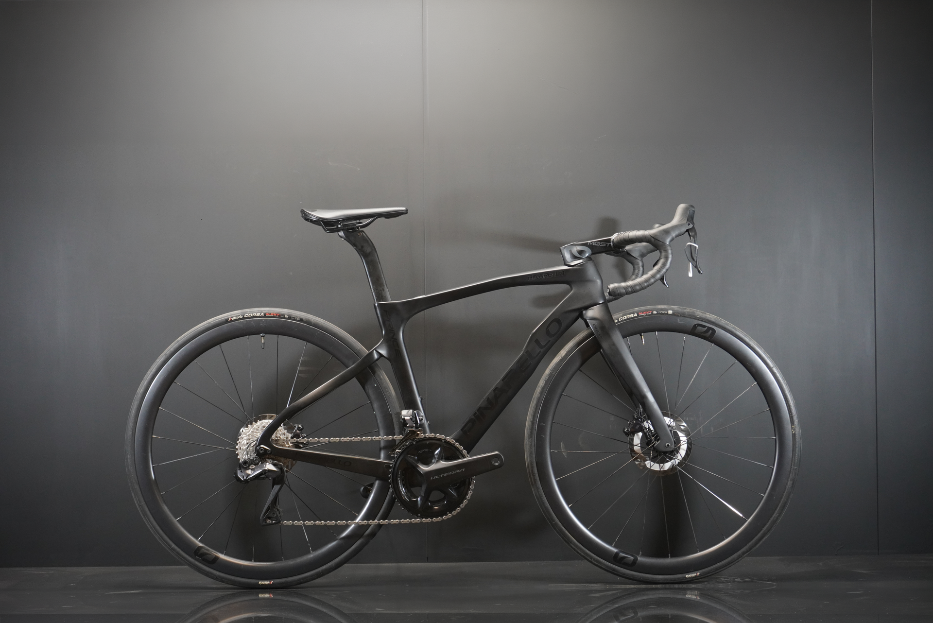Pinarello Prince Ultegra Di2 Carbon Disc Road Bike 2023 - 46cm