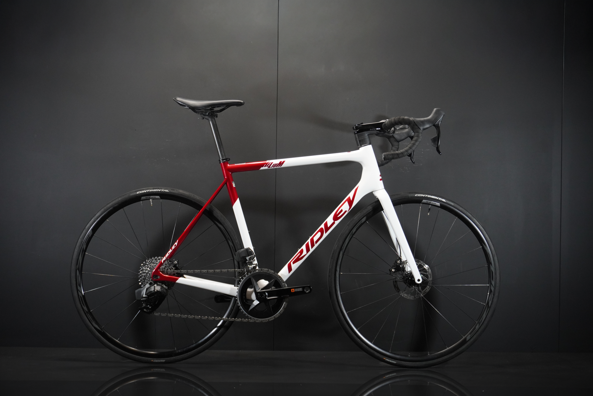 Ridley Helium AXS Carbon Disc Road Bike 2024 - Medium