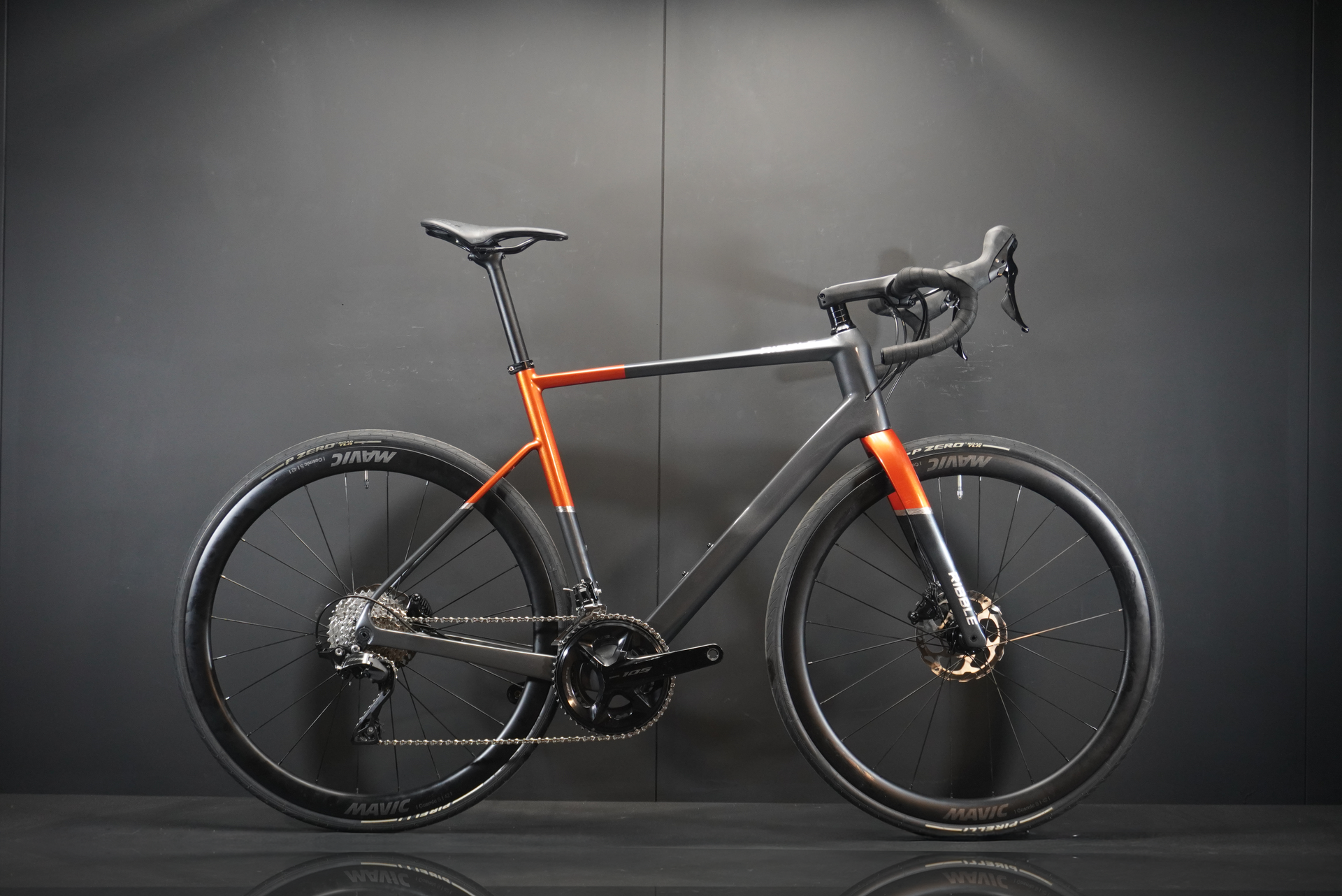 Ribble Allroad SL Enthusiast Carbon Disc Road Bike (Upgraded Wheels) 2025 - Large