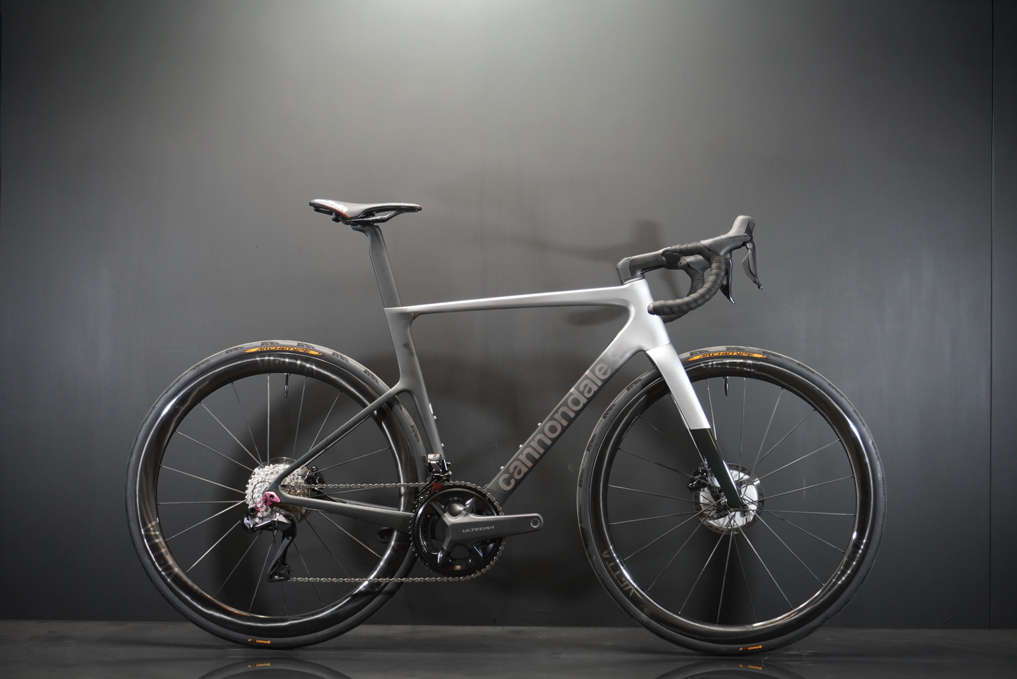 Cannondale Supersix EVO Hi-Mod Carbon Disc Road Bike 2024 - 54cm