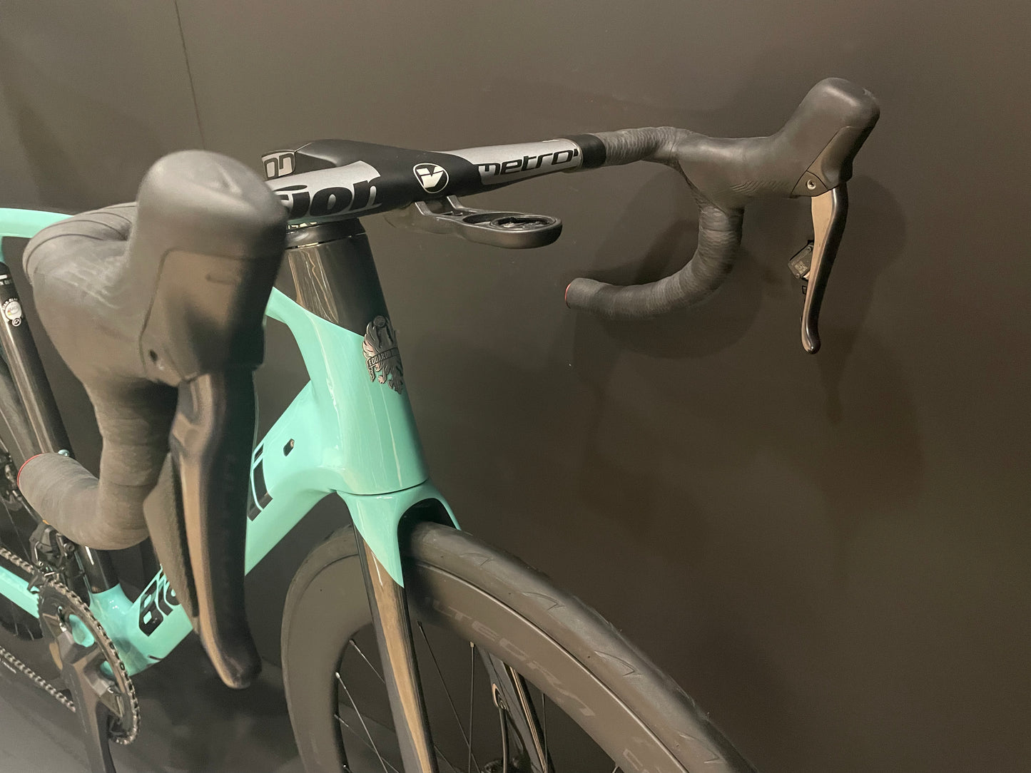 Bianchi Oltre CV XR4 Di2 Carbon Disc Road Bike 2021 - 50cm