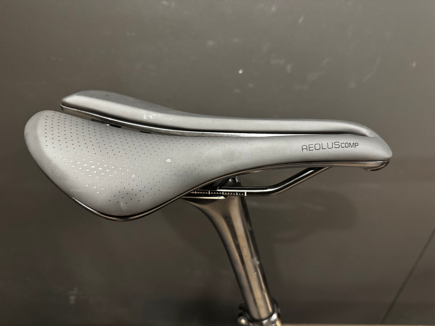 Specialized S-Works Aethos Shimano Ultegra Di2 Disc Carbon Road Bike 2021 - 61cm - 7kg!!