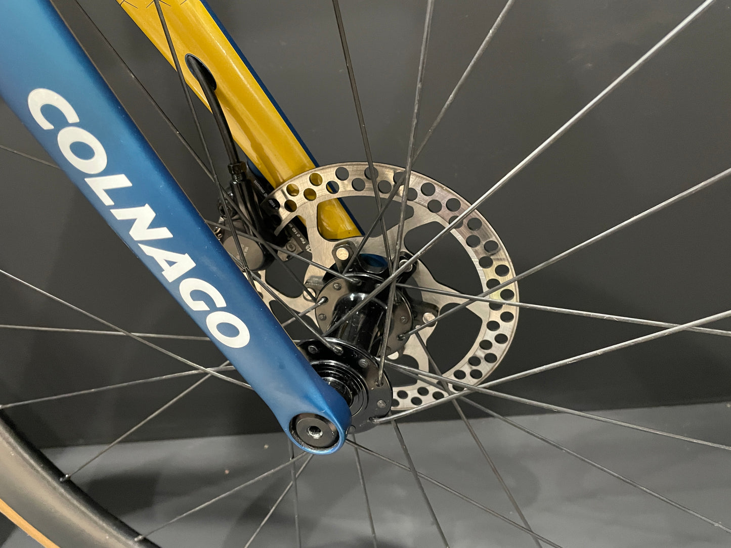 Colnago V3 105 Di2 12 Speed Carbon Disc Road Bike 2023 - 54s