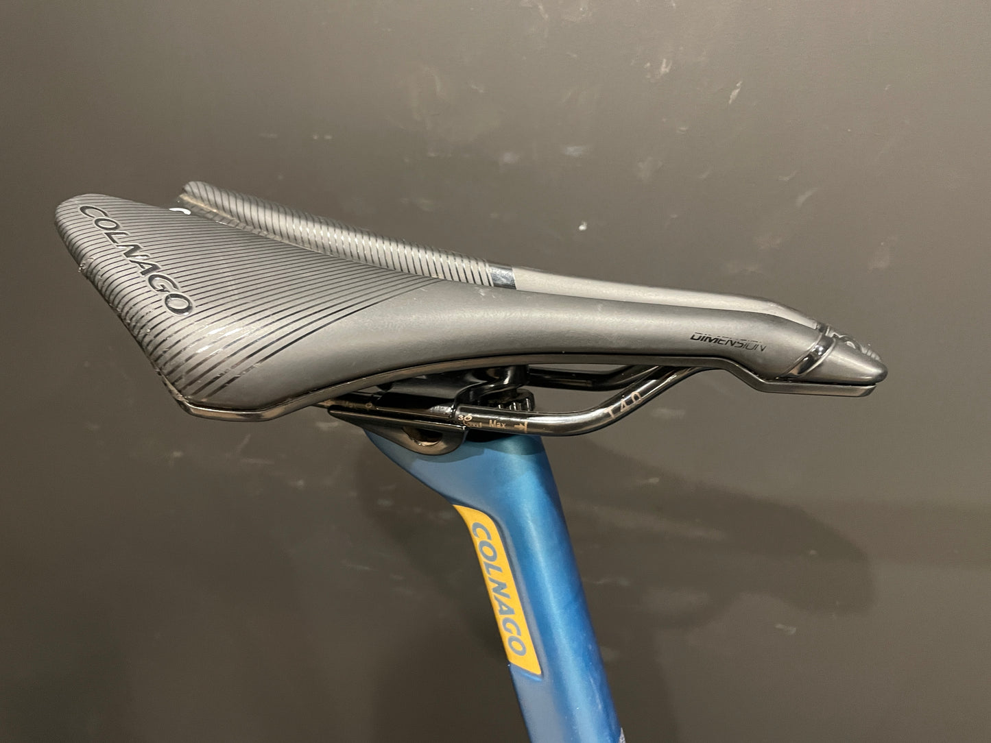 Colnago V3 105 Di2 12 Speed Carbon Disc Road Bike 2023 - 54s