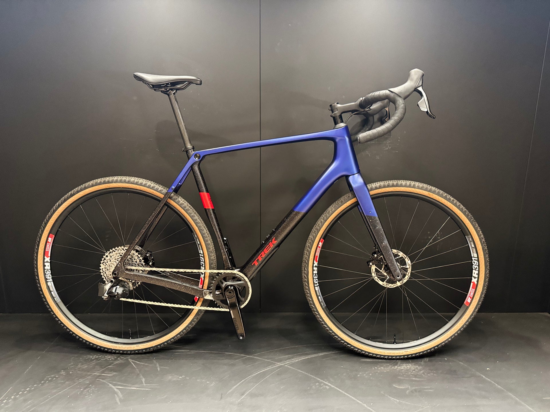 Trek Checkpoint SL6 Gen 3 Carbon Disc Gravel Bike - XL - 2025 - Upgraded