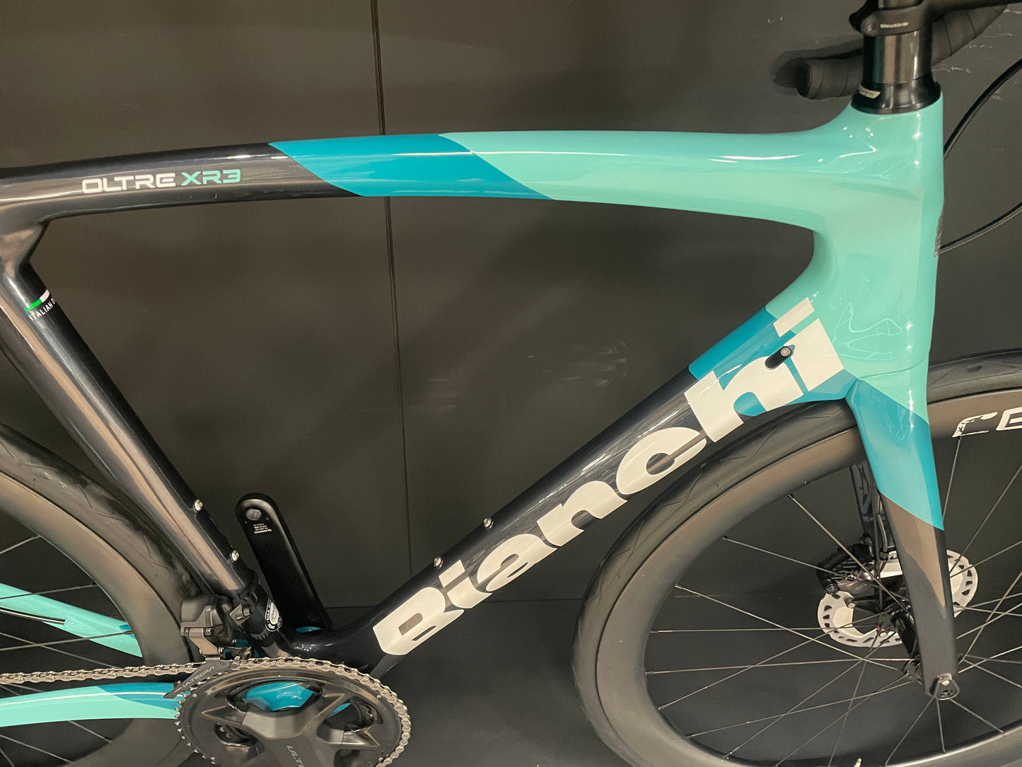 Bianchi Oltre XR3 CV Di2 Carbon Disc Road Bike 2024 - 59cm