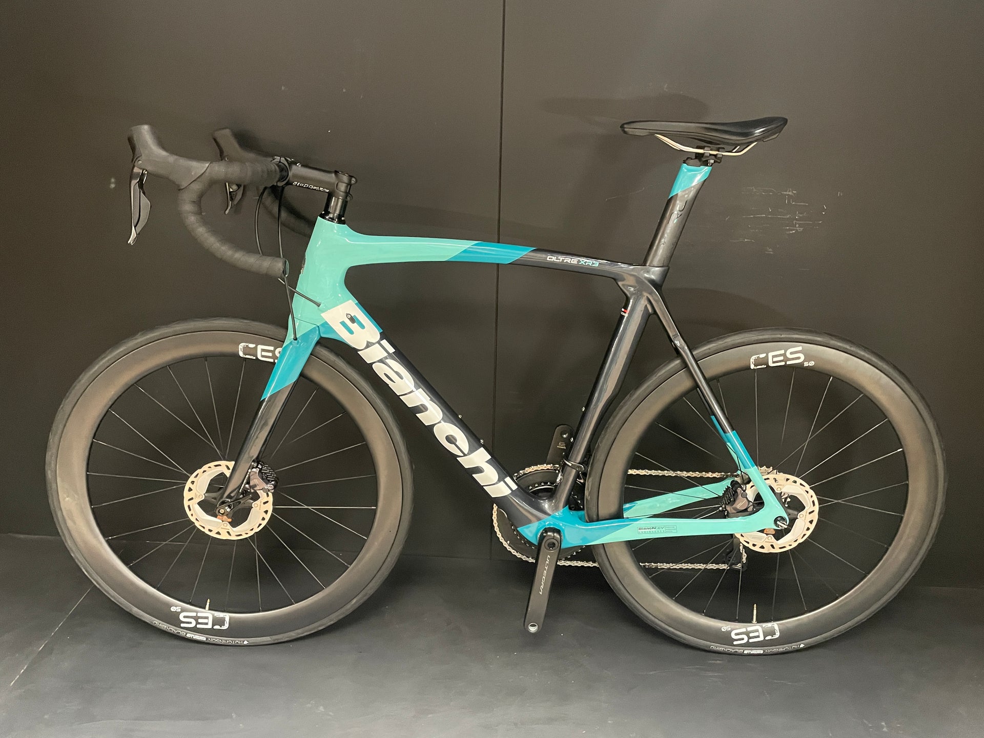 Bianchi Oltre XR3 CV Di2 Carbon Disc Road Bike 2024 - 59cm