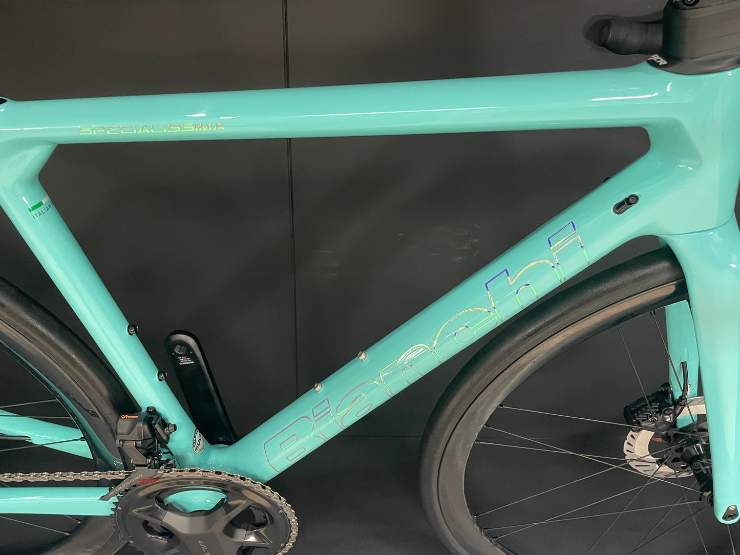 AS NEW Bianchi Specialissima CV Di2 Carbon Disc Road Bike 2022 - 53cm