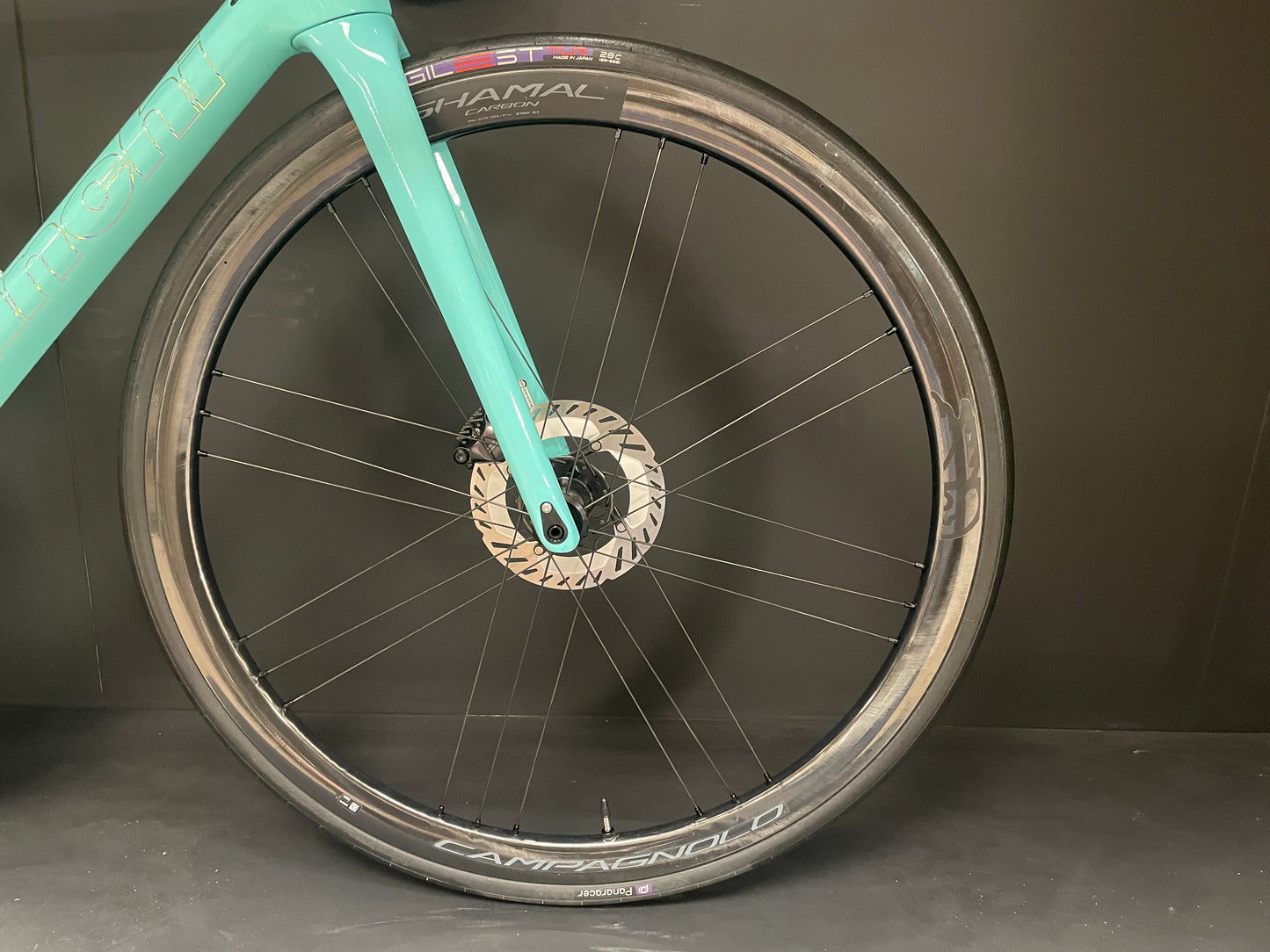 AS NEW Bianchi Specialissima CV Di2 Carbon Disc Road Bike 2022 - 53cm
