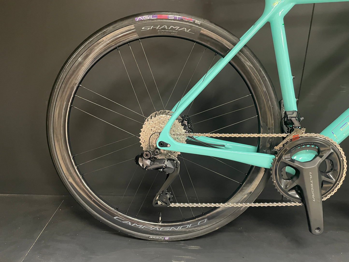 AS NEW Bianchi Specialissima CV Di2 Carbon Disc Road Bike 2022 - 53cm