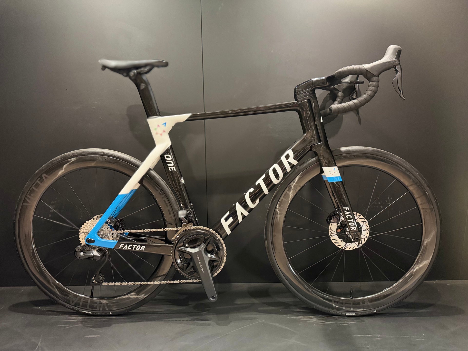 Factor ONE Di2 Carbon Disc Road Bike 2020 - 58cm