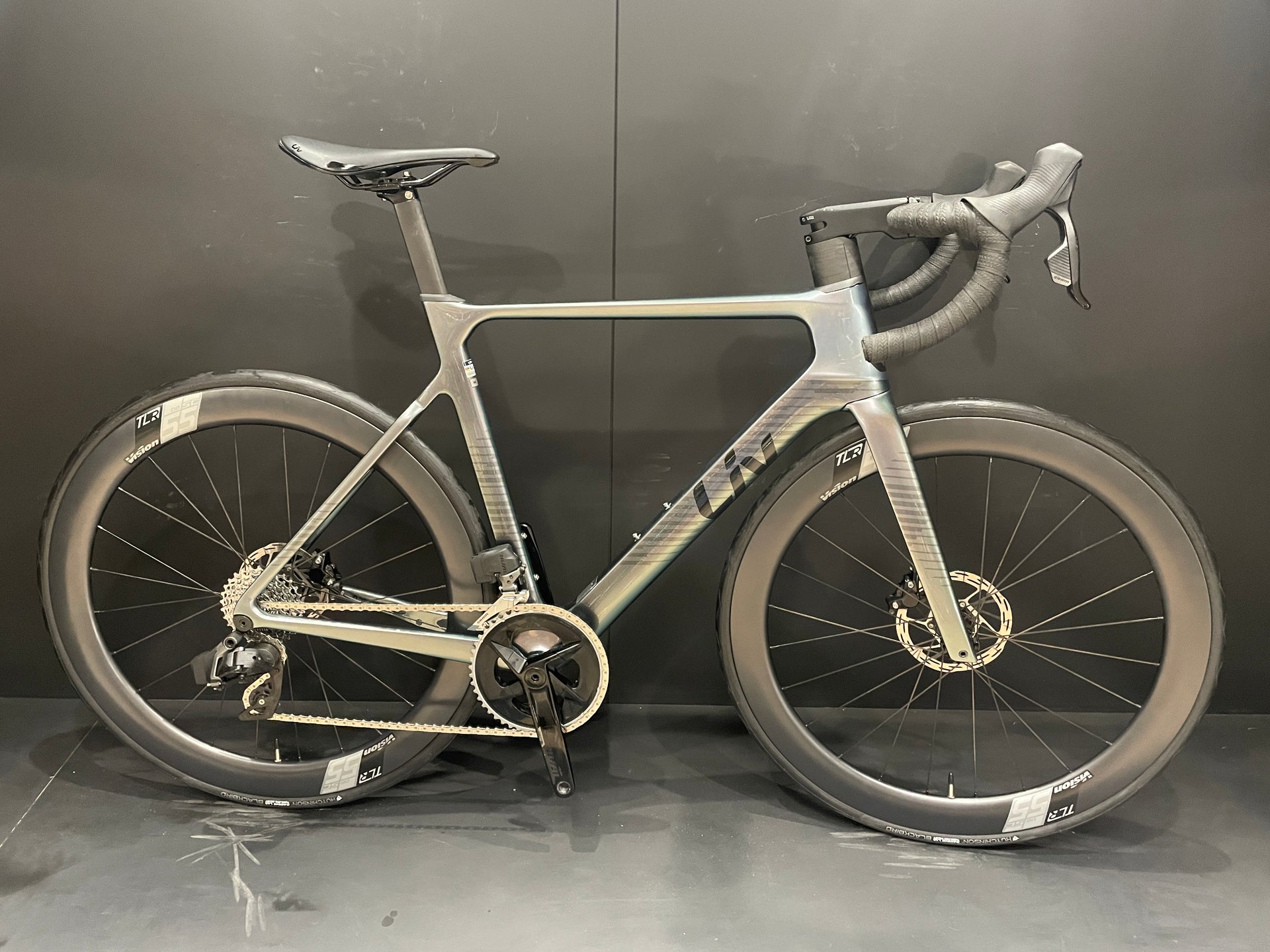 Liv EnviLiv Advanced 1 Rival AXS Carbon Disc Road Bike 2023 - Medium