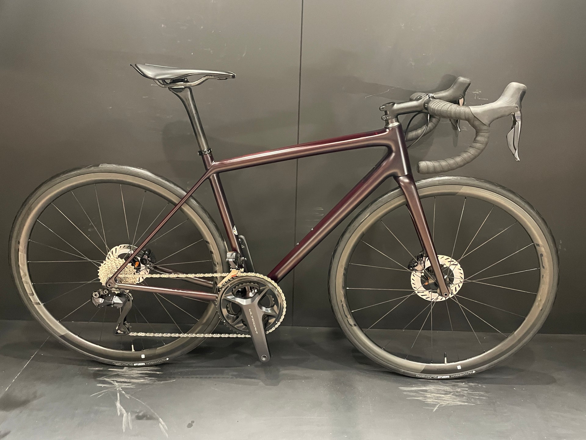 Specialized Aethos Expert Ultegra Di2 Disc Carbon Road Bike 2021 - 54cm
