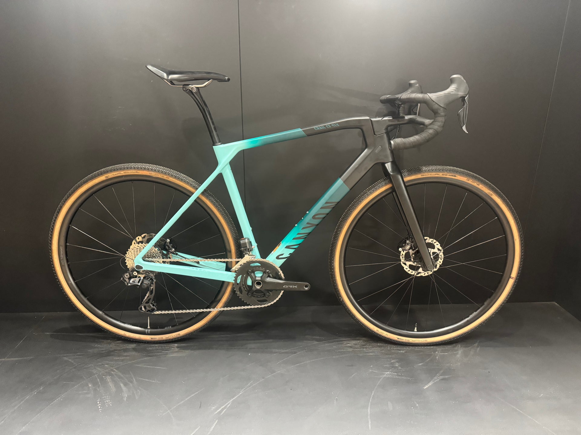 Canyon Grail CF SLX 8 GRX Di2 Carbon Disc Gravel Bike 2022 - Medium