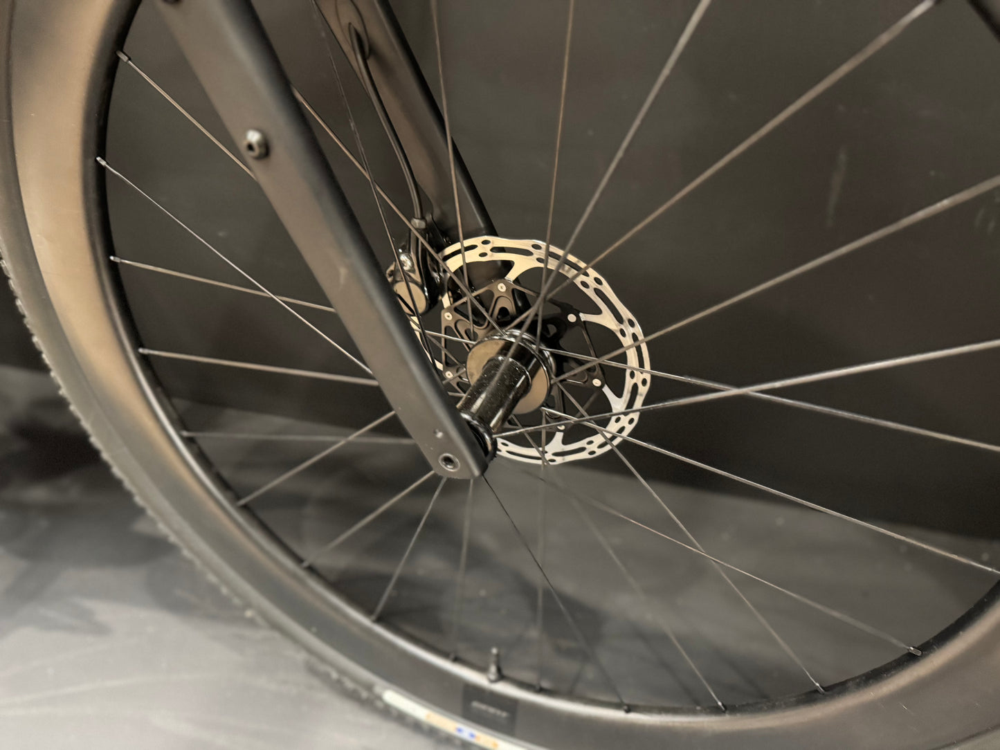 Giant Revolt Advanced Pro 1 AXS Carbon Disc Road Bike 2024 - M/L