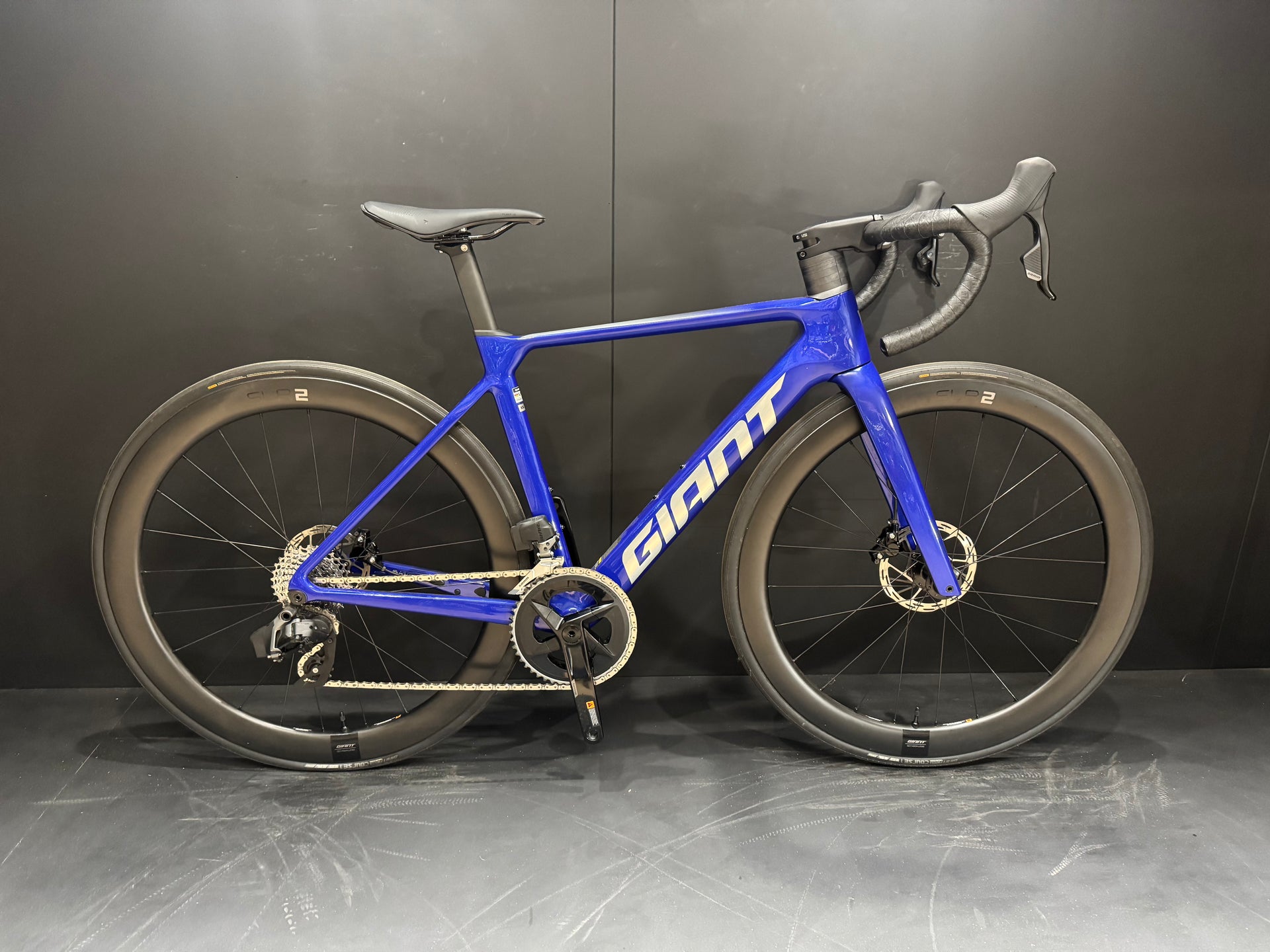 Giant Propel Advanced 1 AXS Carbon Disc Road Bike 2024 - X-Small