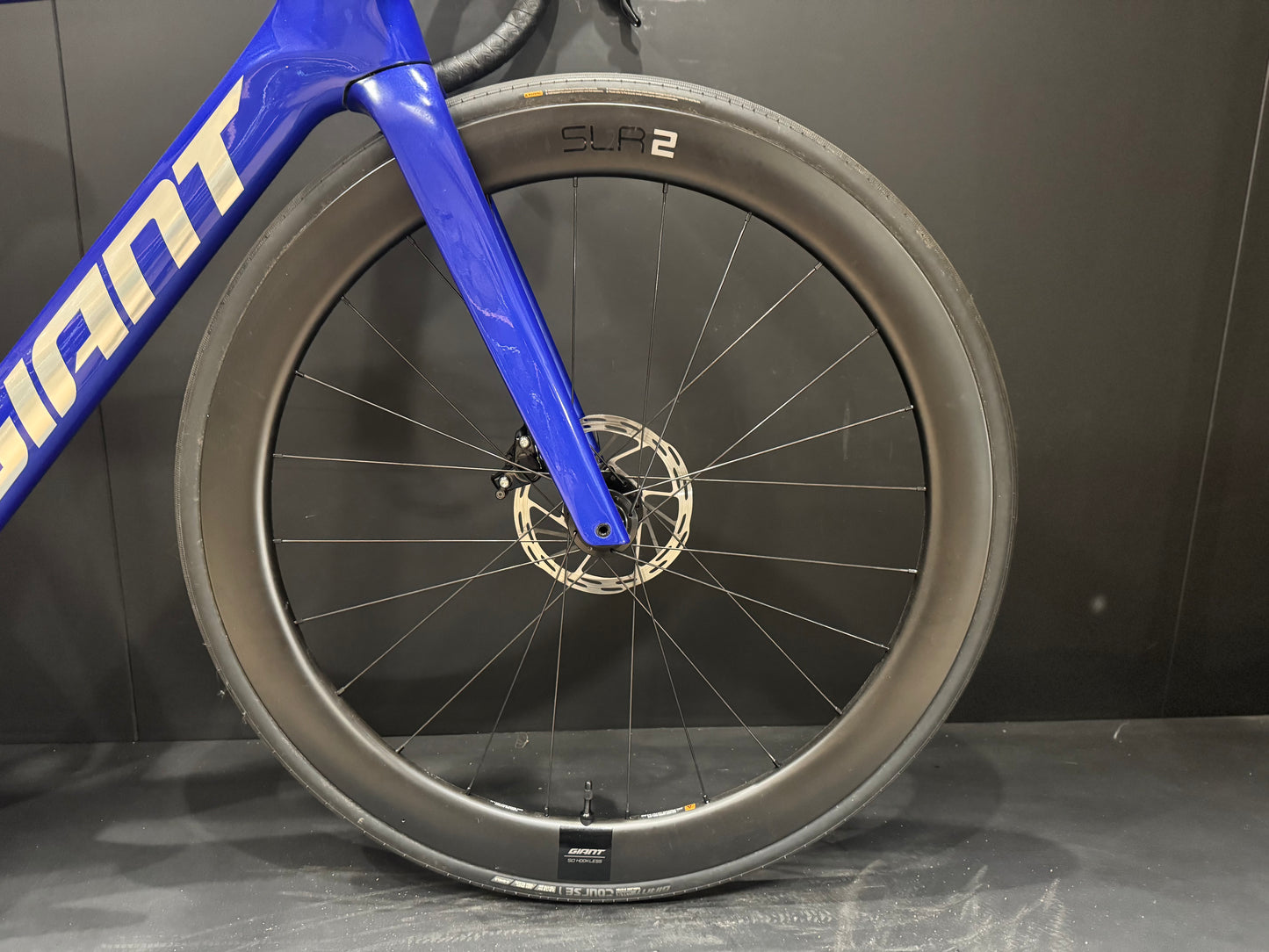 Giant Propel Advanced 1 AXS Carbon Disc Road Bike 2024 - X-Small
