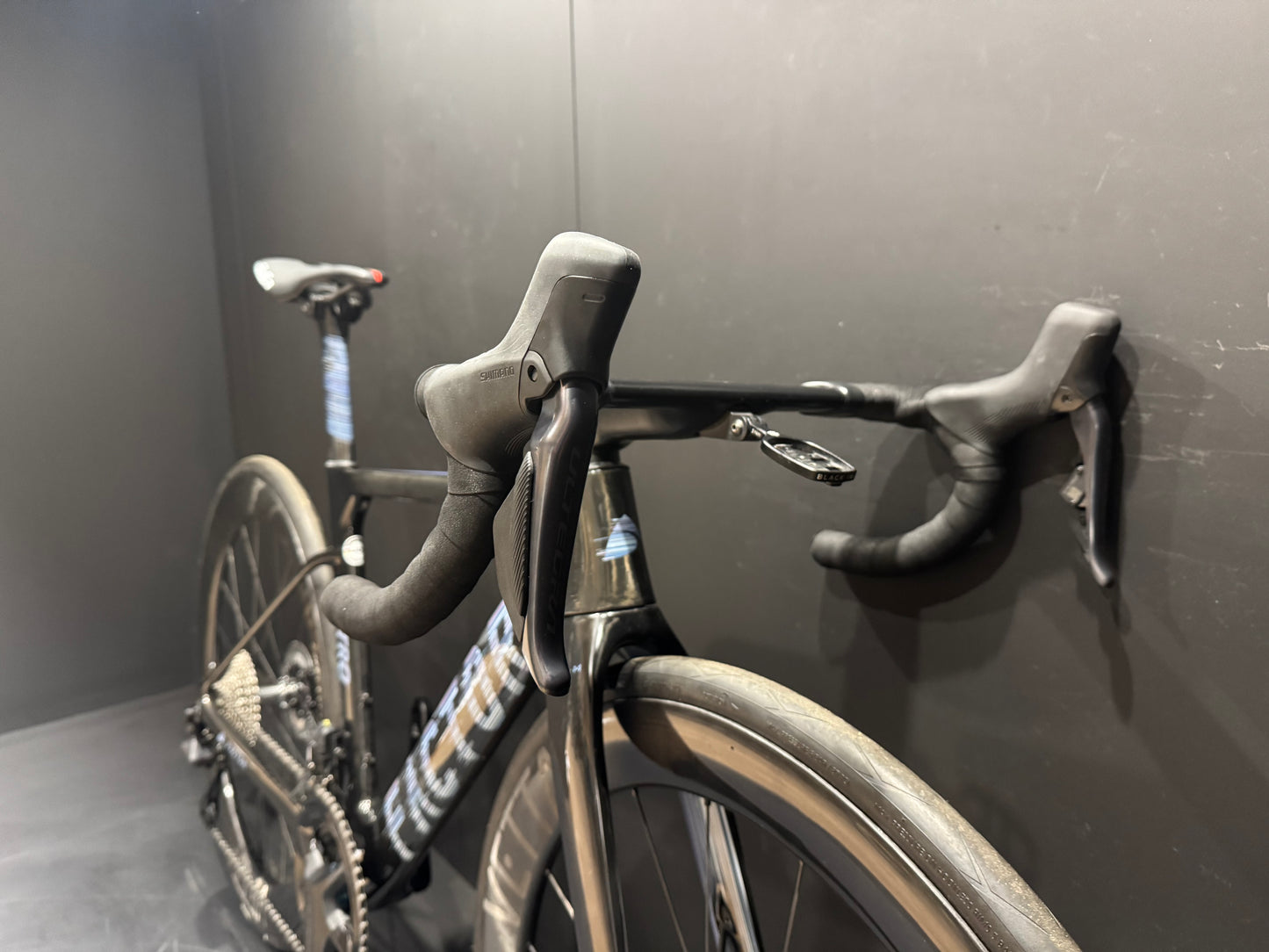 Factor Ostro VAM Shimano Ultegra Di2 Carbon Disc road bike 2021 - 52cm