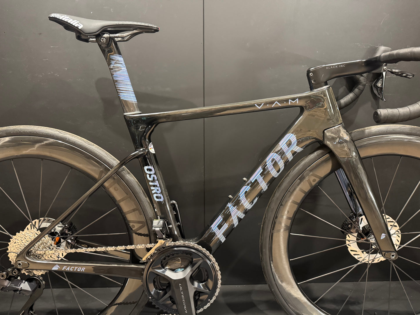 Factor Ostro VAM Shimano Ultegra Di2 Carbon Disc road bike 2021 - 52cm
