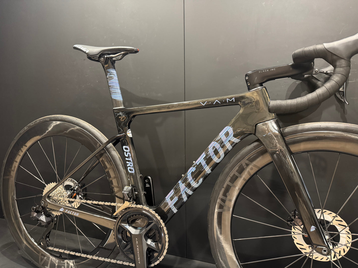 Factor Ostro VAM Shimano Ultegra Di2 Carbon Disc road bike 2021 - 52cm