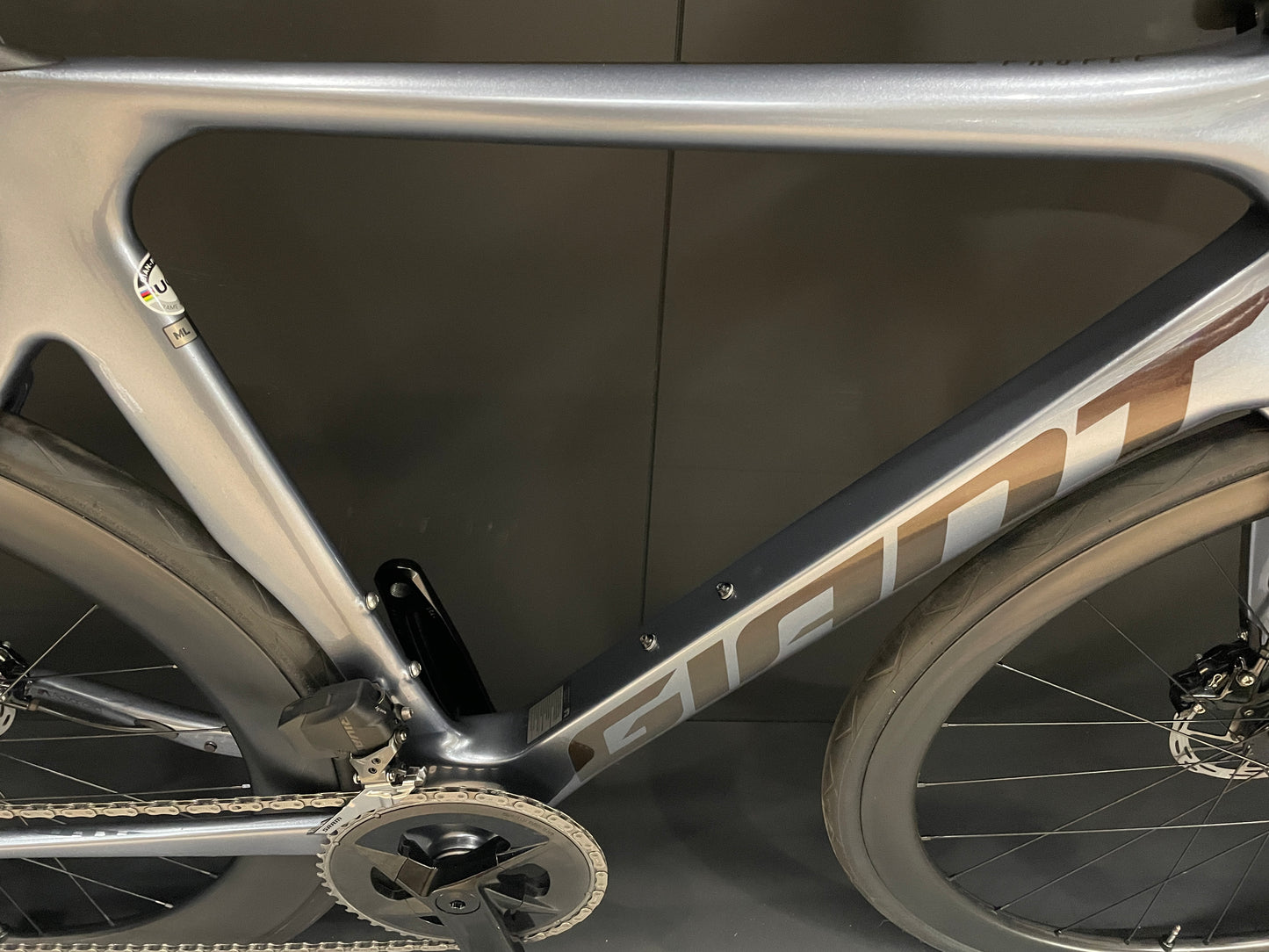 Giant Propel Advanced 1 AXS Disc Carbon Aero Road Bike 2022 - M/L