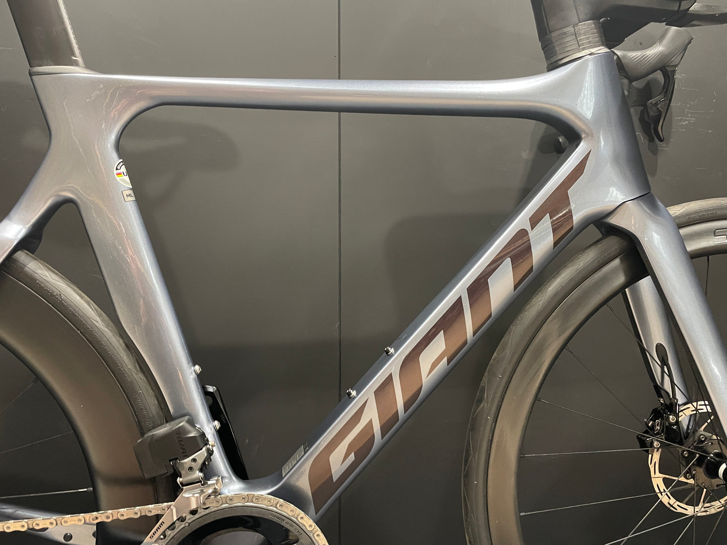 Giant Propel Advanced 1 AXS Disc Carbon Aero Road Bike 2022 - M/L
