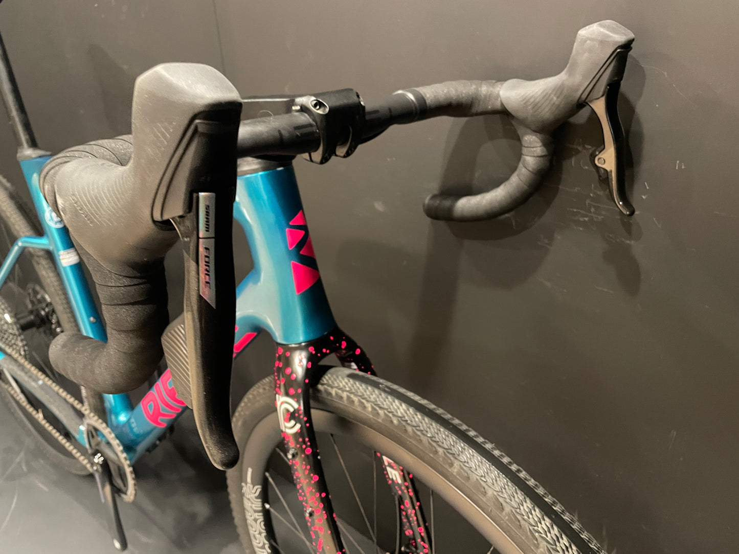 Ribble Collective CGR SL Force D2 1x Carbon Disc Road Bike 2024 - Large