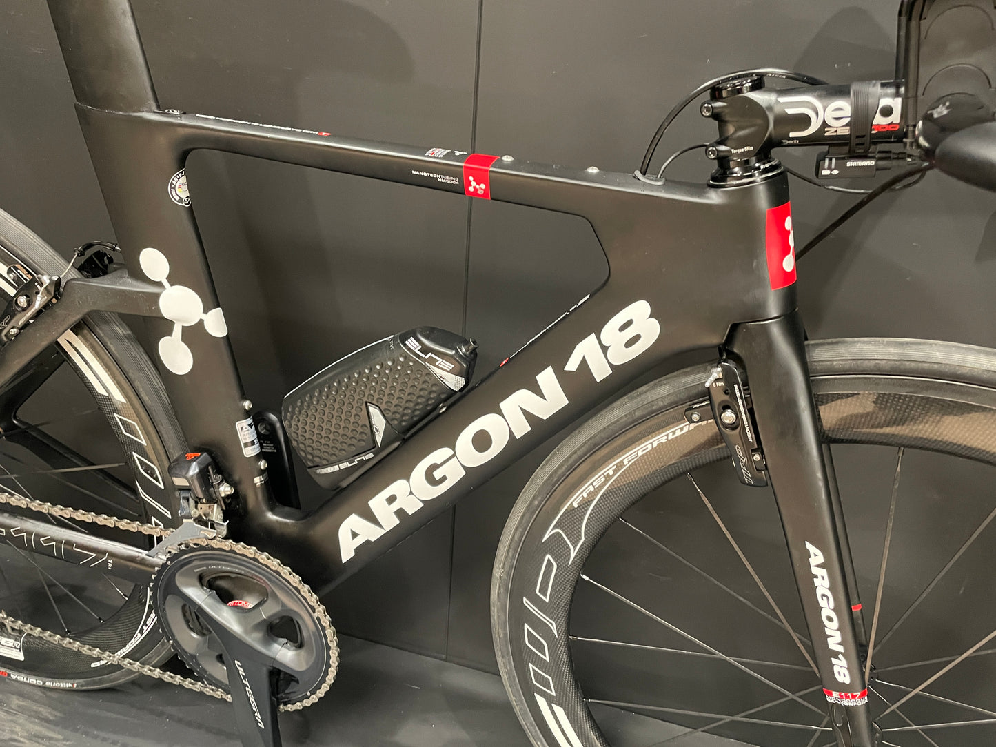 Argon 18 E-117 Carbon Di2 TT/Triathon Bike 2019 - Small