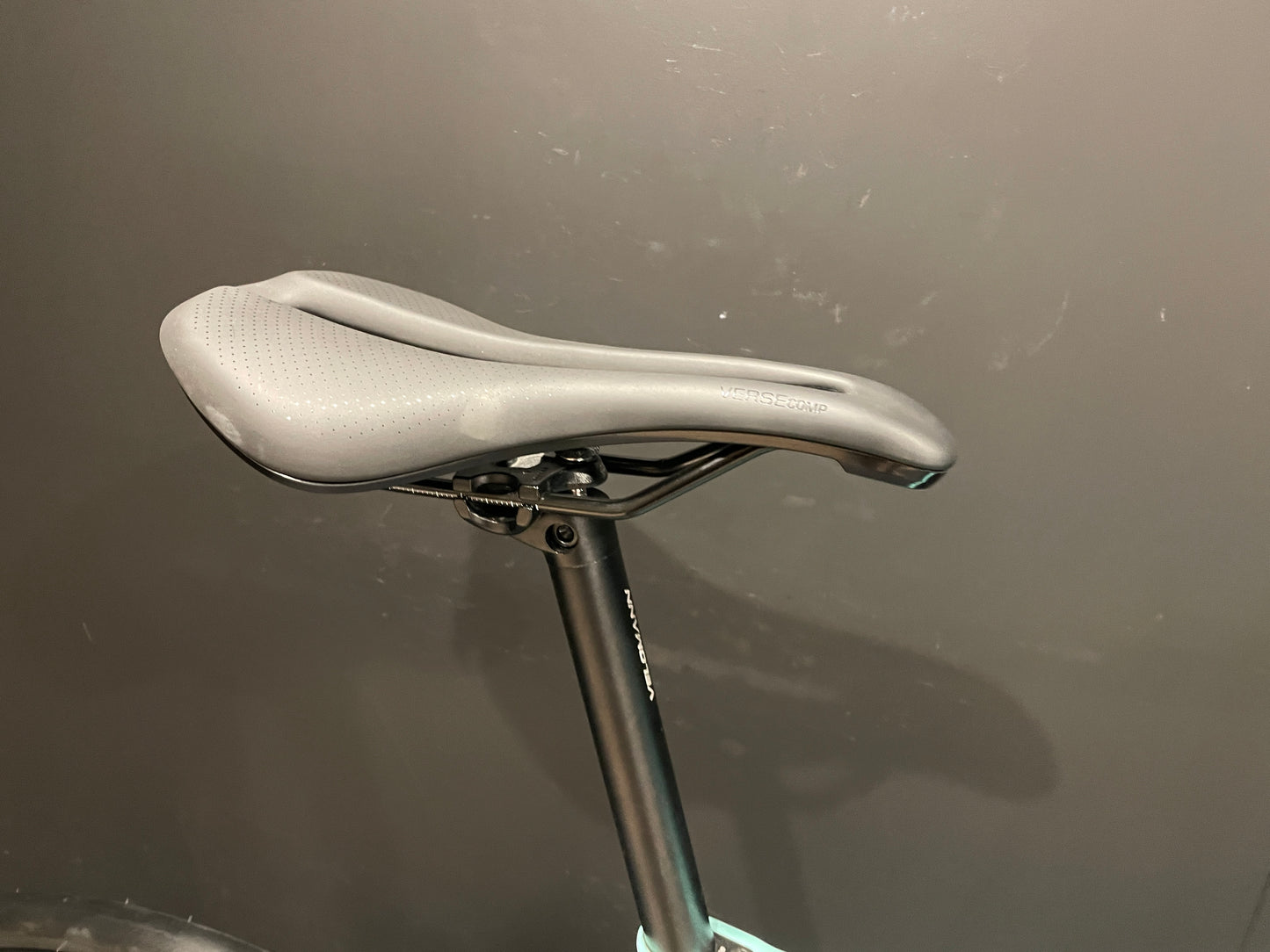 Bianchi Sprint 105 Di2 Carbon Disc Road Bike 2024 - 57cm