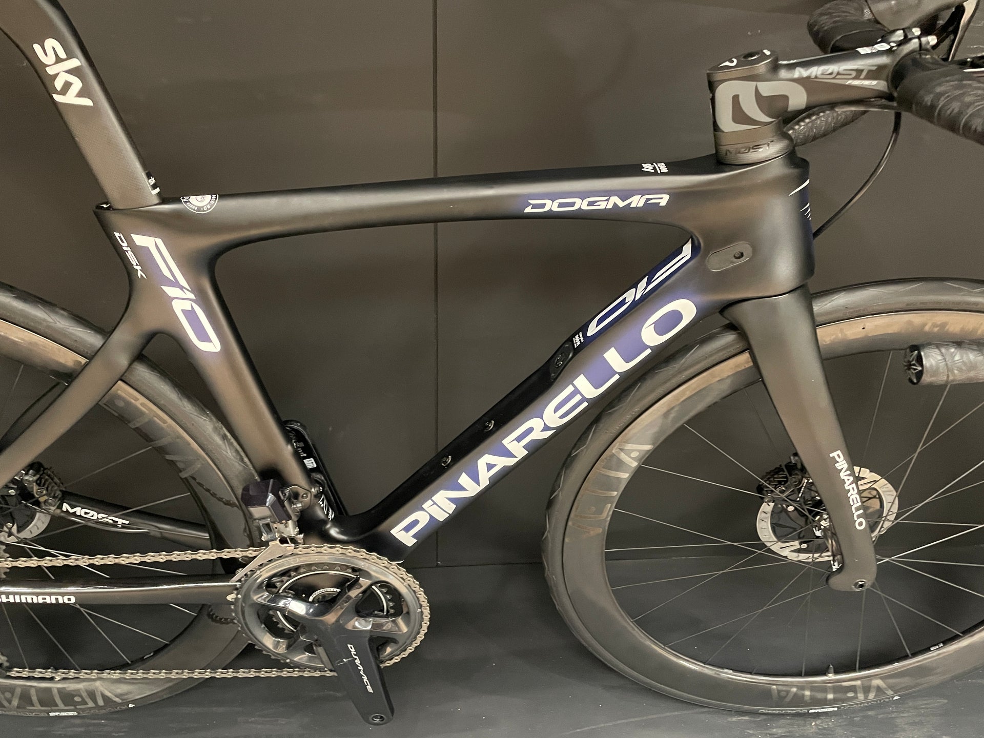 Pinarello Dogma Sky Team F10 Dura Ace Di2 Carbon Disc Road Bike - 2020 - 50cm