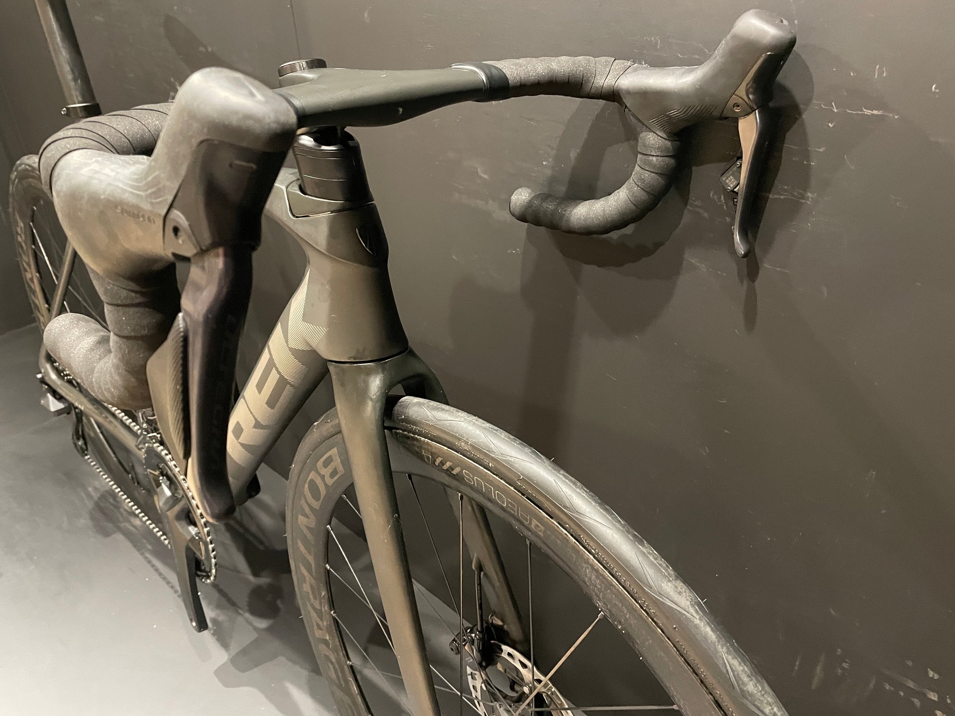 Trek Emonda SLR 7 Di2 Project One Carbon Disc Road Bike 2022 - 54cm