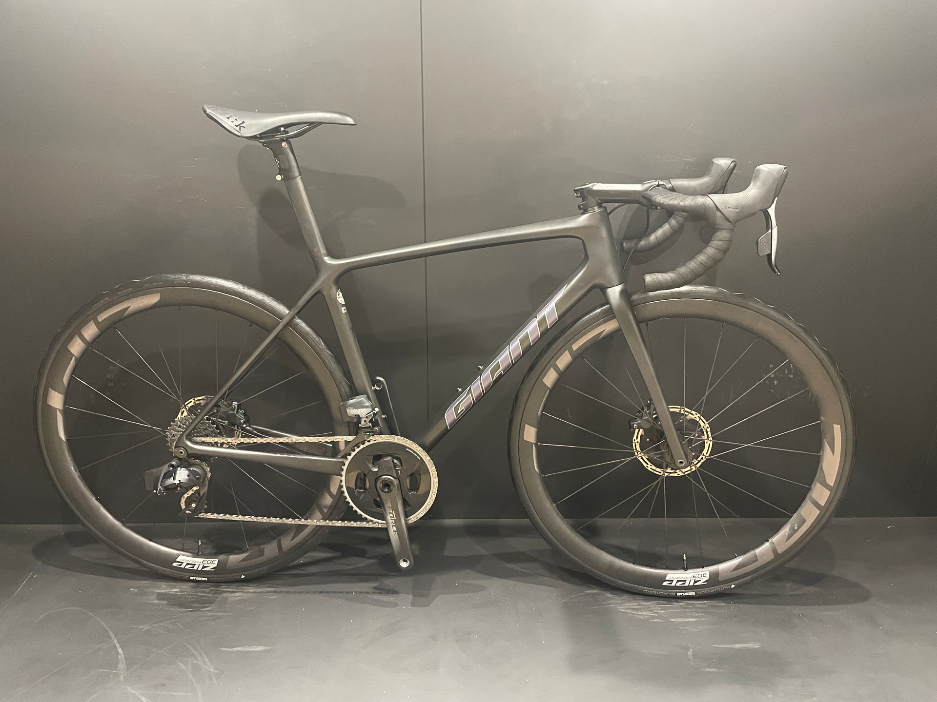 Giant TCR Advanced SL Force AXS & P/M Carbon Disc Road Bike 2022 - Medium