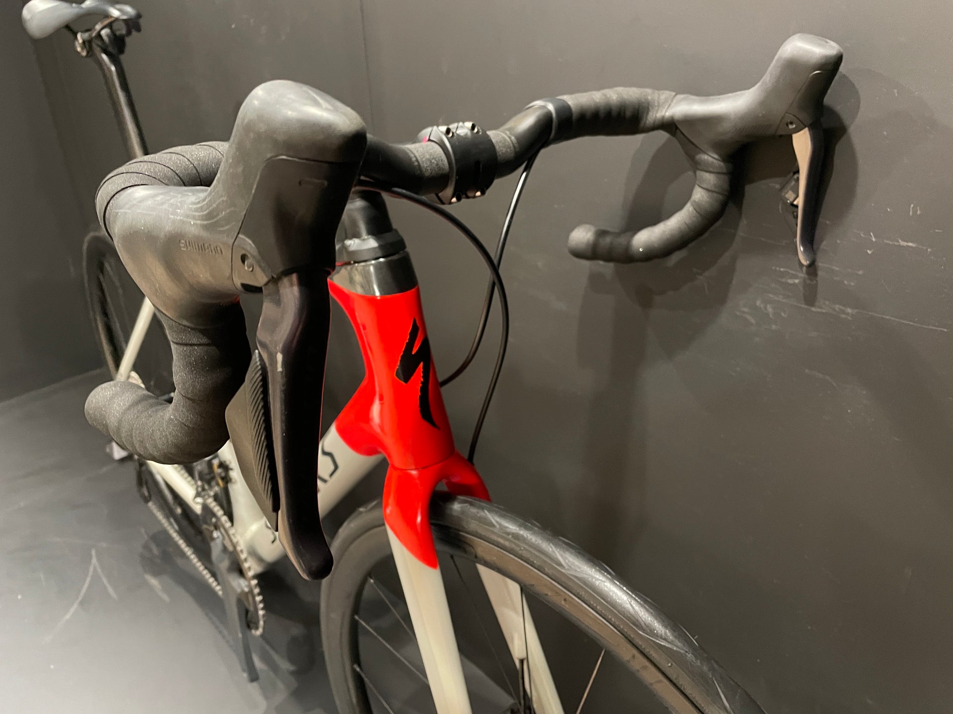 S-Works Roubaix Ultegra Di2 Carbon Disc Road Bike 2020 - 58cm