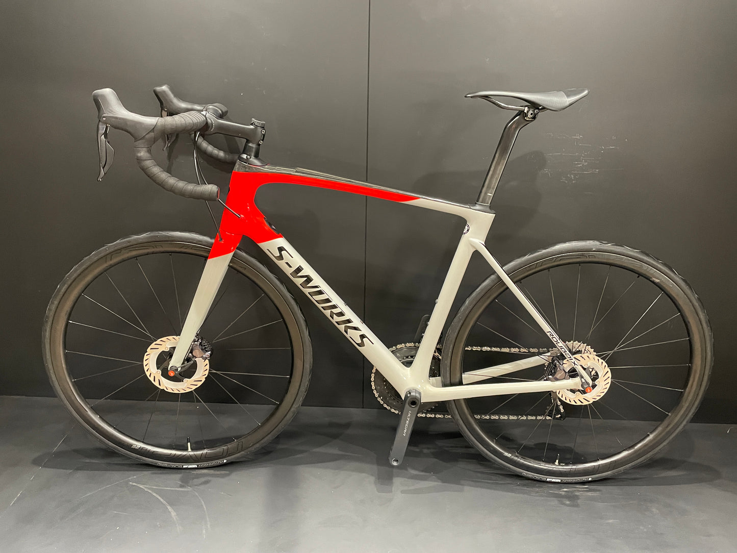 S-Works Roubaix Ultegra Di2 Carbon Disc Road Bike 2020 - 58cm