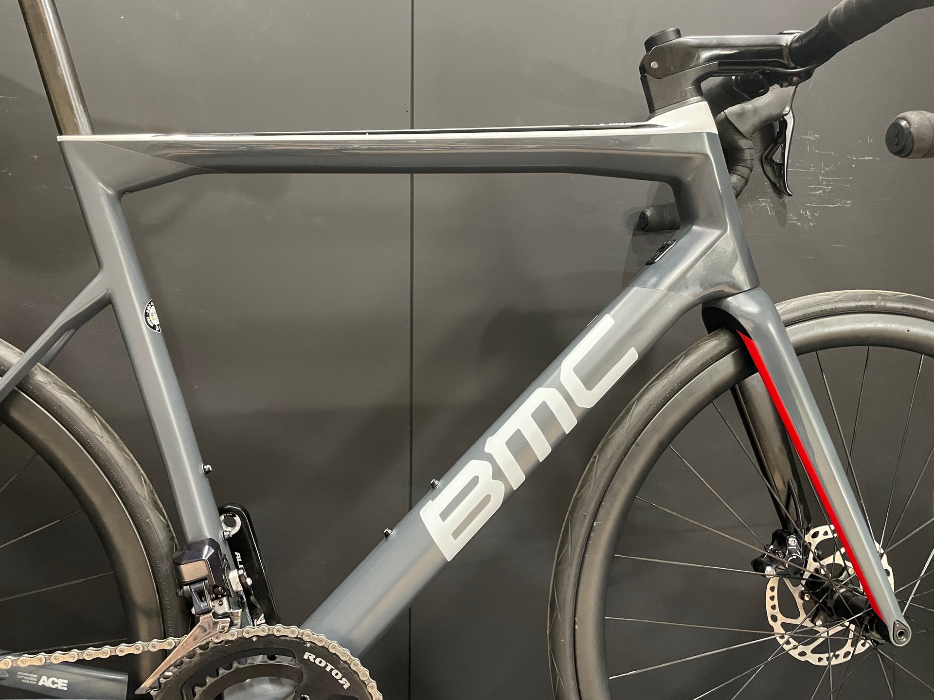 BMC Teammachine SLR01 Di2 Carbon Disc Road Bike 2020 - 58cm
