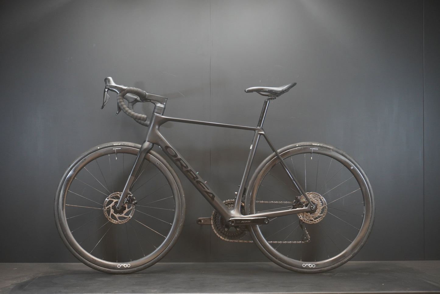 Orbea Orca M30 105 Di2 Carbon Disc Road Bike 2025 - 53cm - Upgraded Wheels