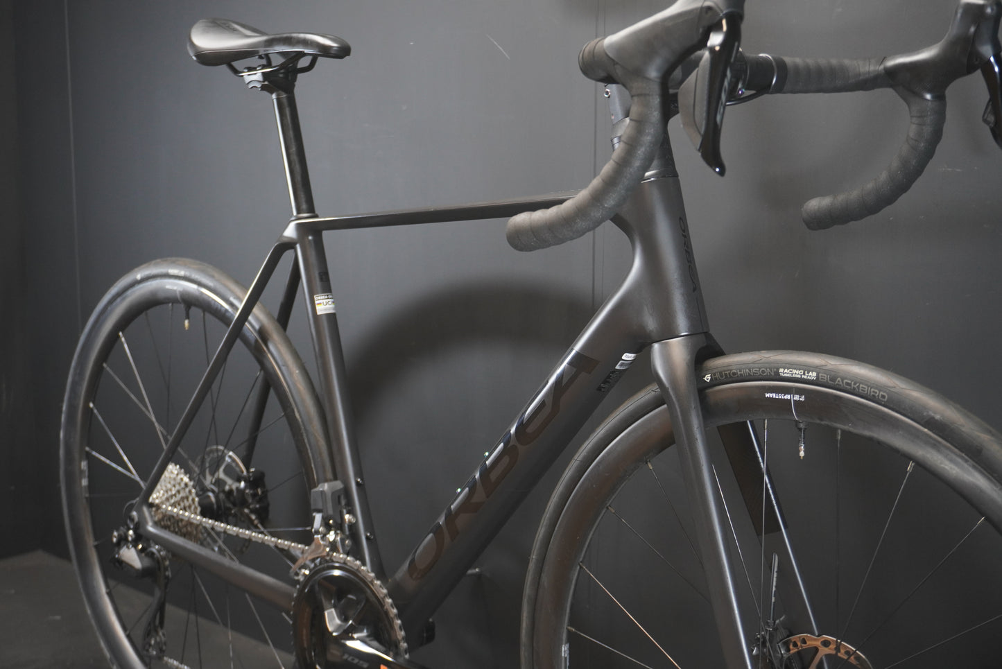Orbea Orca M30 105 Di2 Carbon Disc Road Bike 2025 - 53cm - Upgraded Wheels