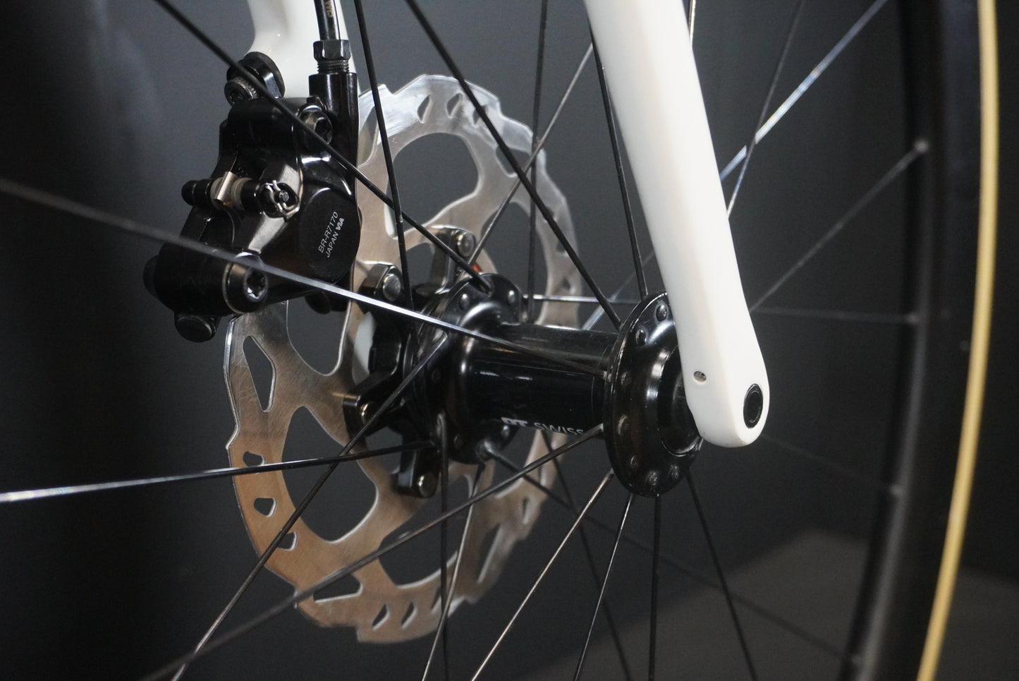 Specialized Aethos Comp 105 Di2 Carbon Disc Road Bike 2024 - 54cm - Upgraded Roval Wheels
