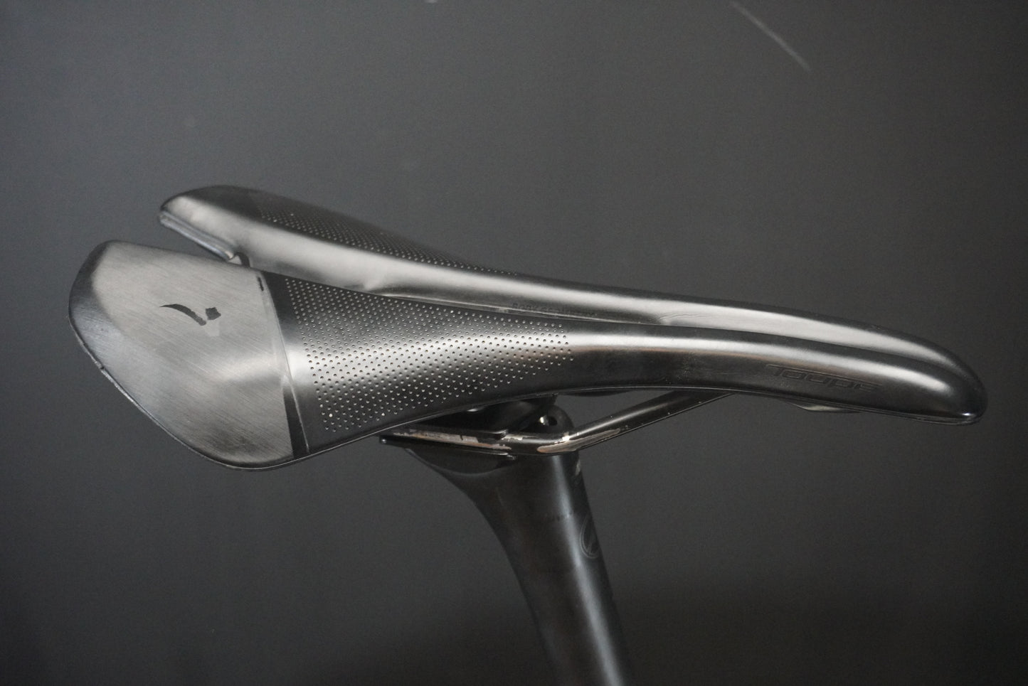 Specialized Aethos Comp 105 Di2 Carbon Disc Road Bike 2024 - 54cm - Upgraded Roval Wheels