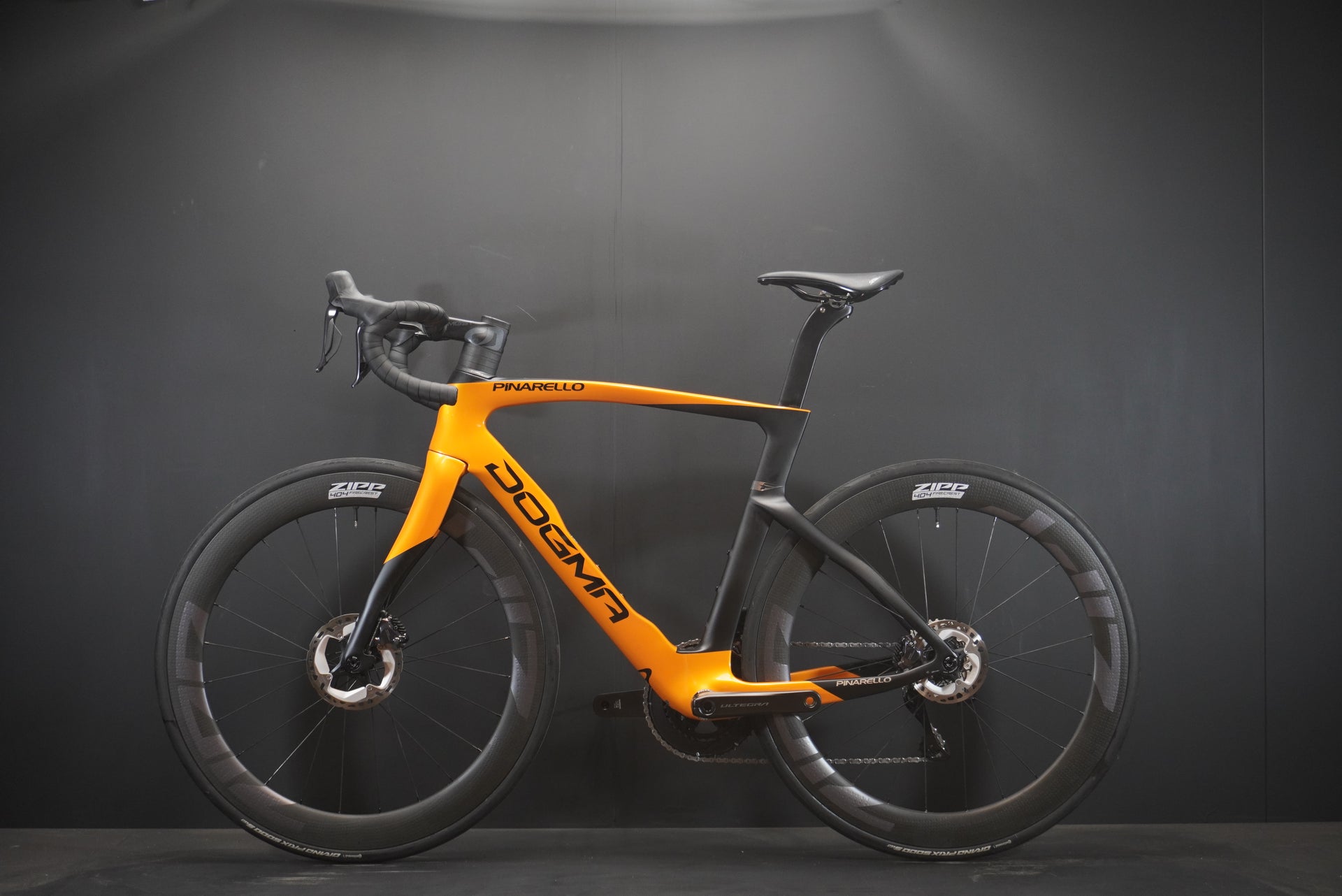 Pinarello Dogma F Di2 Carbon Disc Road Bike 2024 - 55cm