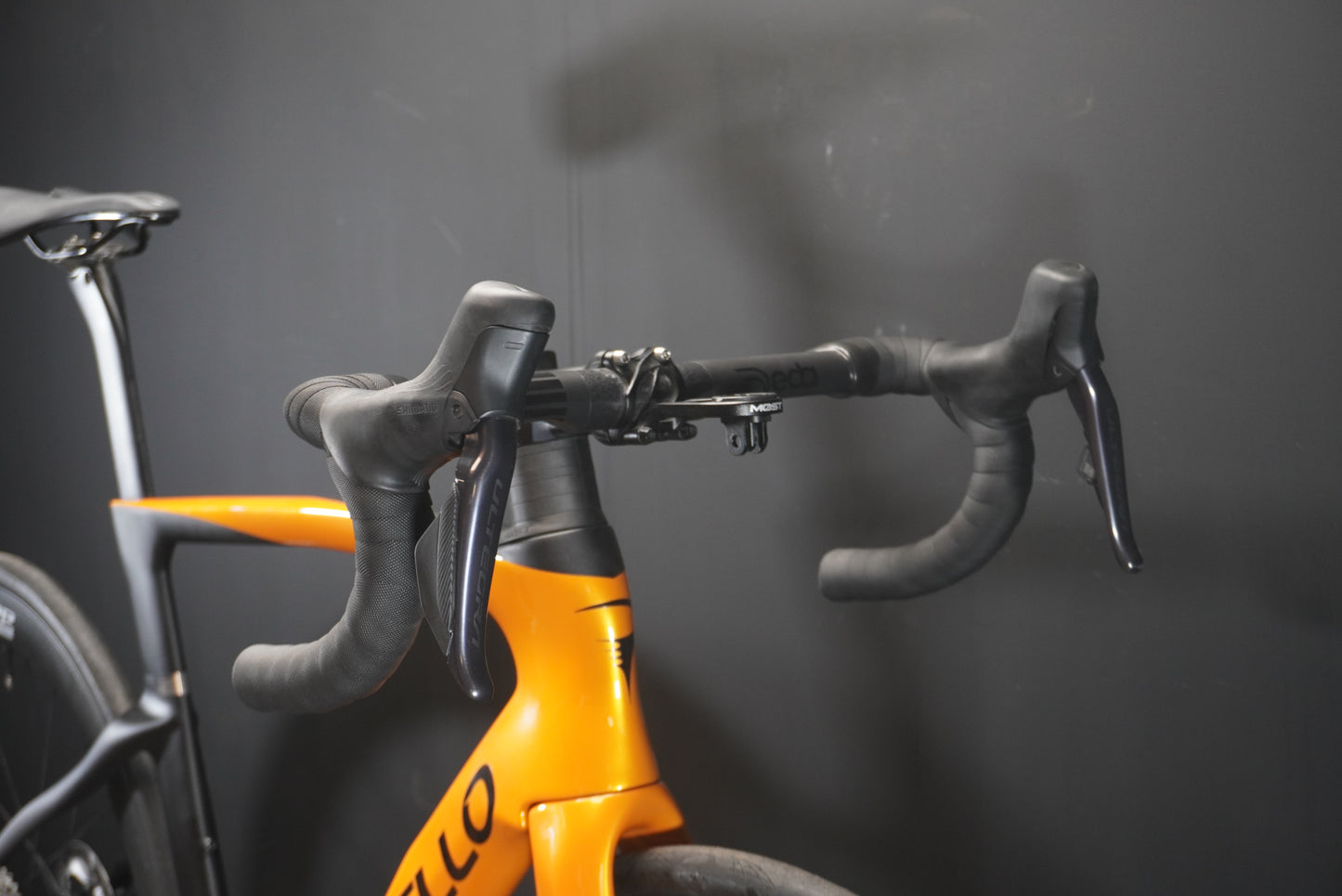 Pinarello Dogma F Di2 Carbon Disc Road Bike 2024 - 55cm