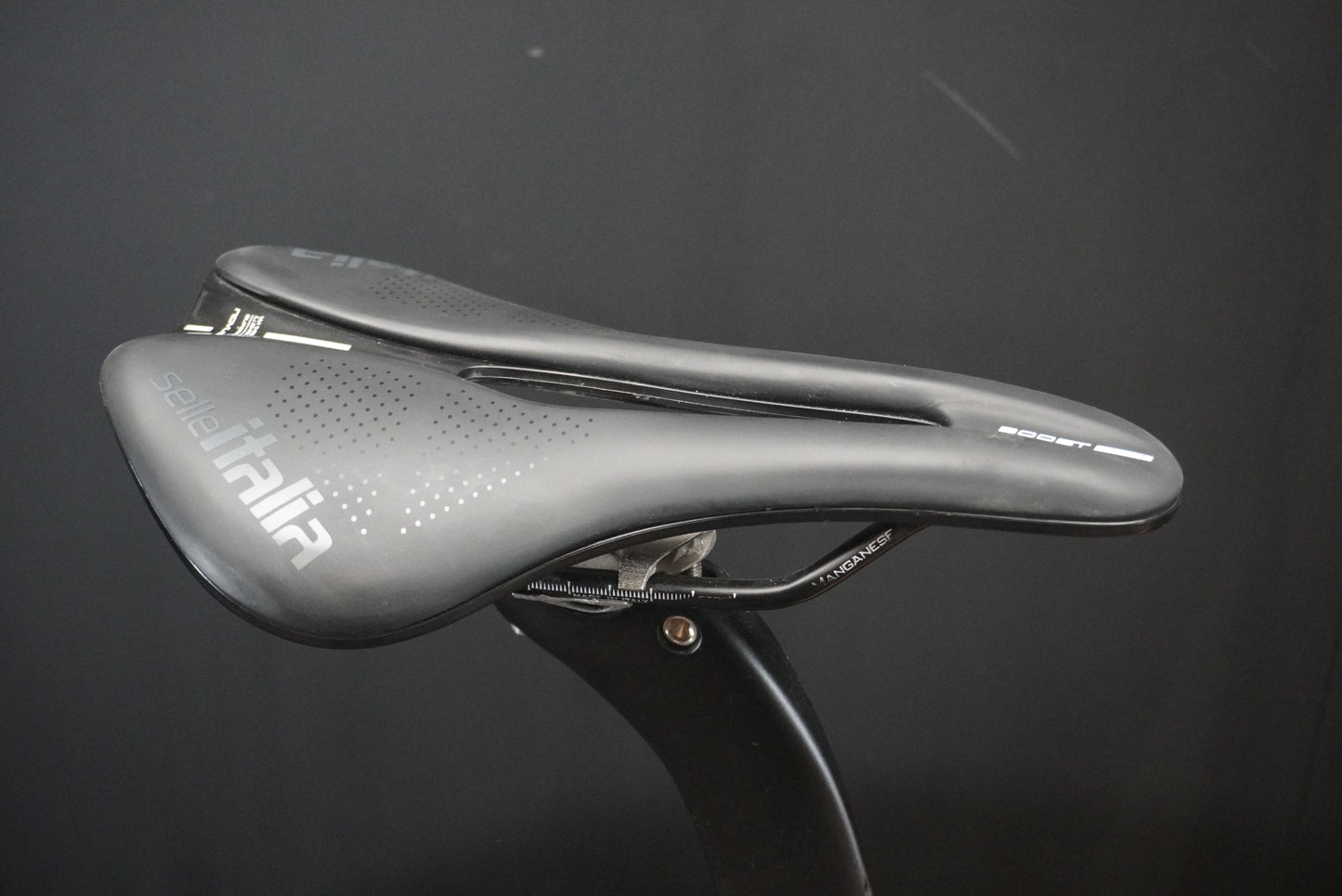 Pinarello Dogma F Di2 Carbon Disc Road Bike 2024 - 55cm