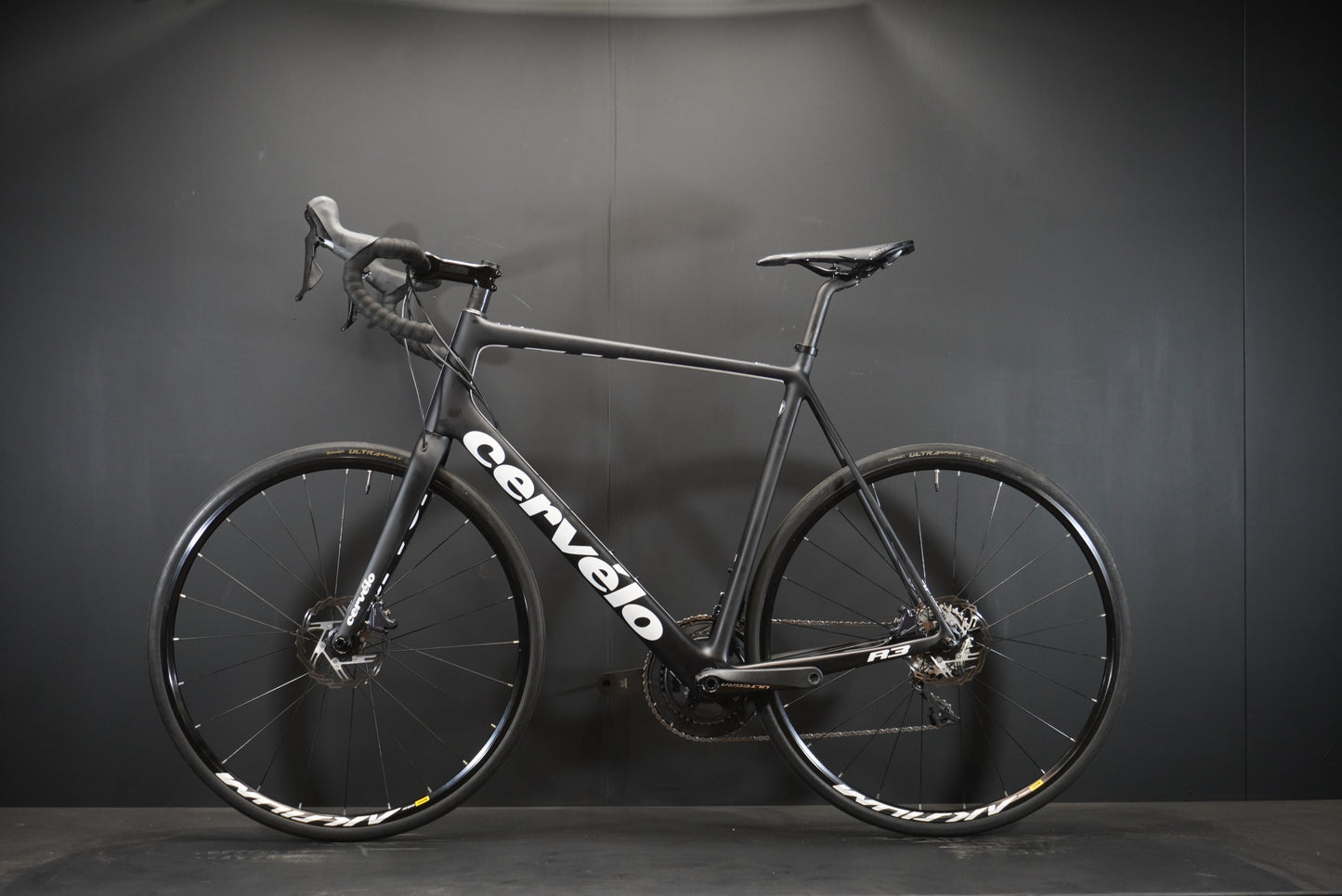 Cervelo R3 Ultegra Carbon Disc Road Bike 2020 - 61cm